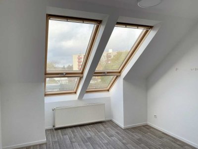 Helle Dachgeschoßwohnung, Gartenmitbenutzung statt Balkon, in Hagen-Helfe