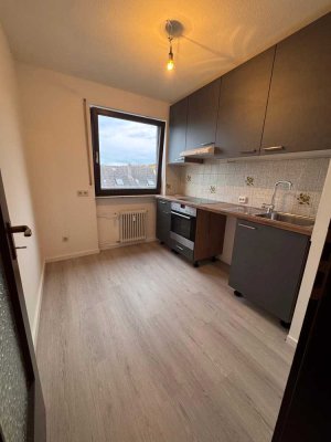 Gemütliche frisch renovierte 2-Zimmer-Wohnung