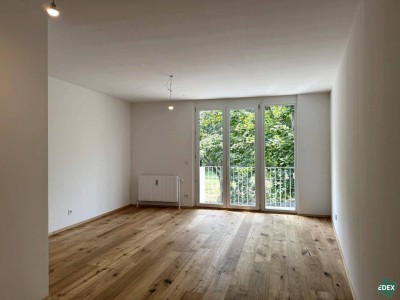 *Neu* Erstbezug nach Sanierung: Ab 15.08. Traumhafter 3-Zimmer-Neubau mit Balkon direkt bei der Donau