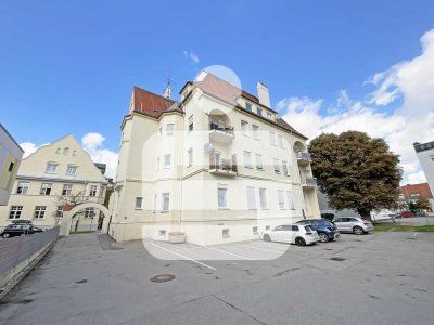 Charmante 2,5-Zimmer-Wohnung in Altbauvilla: Zentral und günstig wohnen!