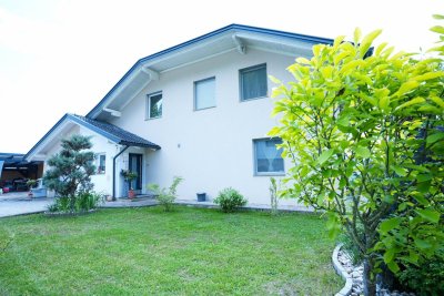 Familientraum mit Panoramablick – Ein- bis Zweifamilienhaus in St. Urban