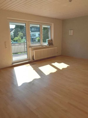 Gemütliche helle 3-Zimmer-Wohnung mit Balkon in Werthhoven!