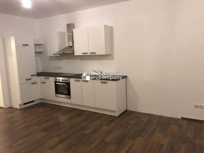 Sanierte Anlegerwohnung: 94 m² mit 200 m² Grundstück