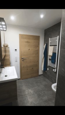 Schöne 2-Zimmer-Dachgeschosswohnung mit Balkon
