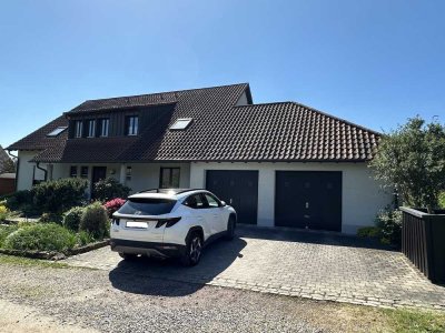 Dachgeschoss-Wohnung in einem 2-Familienhaus-Ortsrandlage