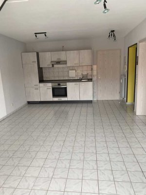 Stilvolle 2-Zimmer-Wohnung mit Einbauküche in Ingelheim am Rhein
