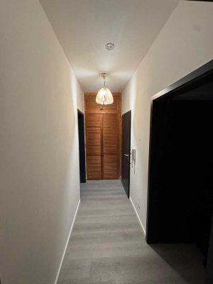 Schöne 2-Zimmer-Dachgeschoss-Wohnung in Ludwigshafen am Rhein