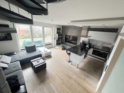 AEZ NAH IN BESTER LAGE: HELLE 2 ZIMMER -MAISIONETTE- WOHNUNG