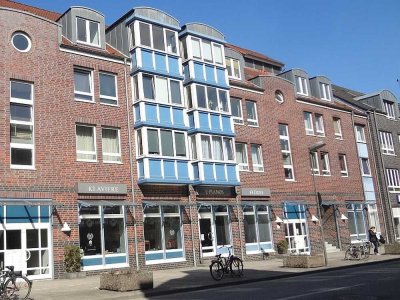 Zentral gelegene gepflegte 3-Zimmer-DG-Wohnung in Ahrensburg