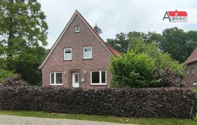 Ein-/ Zweifamilienhaus mit Bauplatz in sehr guter Lage von Aurich Haxtum