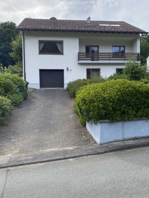 Geräumiges 8-Zimmer-EFH in Freudenberg-Lindenberg