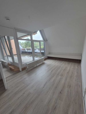 Schöne, helle 3-Zimmer-Wohnung mit großem Balkon