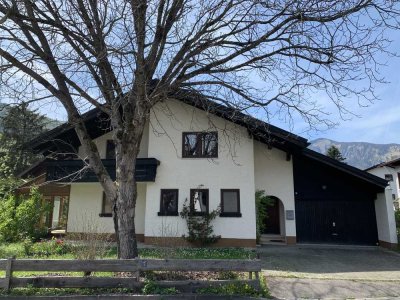 Vielseitig nutzbares Zweifamilienhaus in sehr schöner und ruhiger Ortsrandlage von Unterwössen