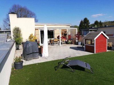 Penthouse mit traumhafter Terrasse und Carport