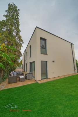 Familientraum vor den Toren Wiens – Belagsfertige Doppelhaushälfte mit Garten, Terrasse & 2 Stellplätzen!