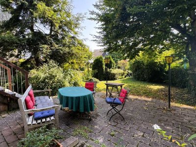 Klasse Einfamilienhaus mit schnuckeligem Garten!