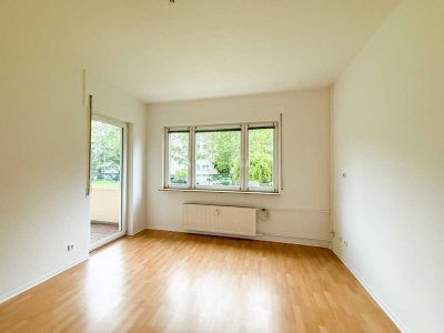 Renovierte 2-Zimmer-Wohnung mit Balkon in ruhiger Lage von Marienfelde