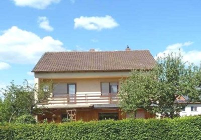 Gartenfreunde aufgepaßt! Perfektes Familieneigenheim mit Garage, Südterrasse und großem Garten in