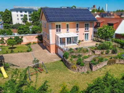 Exklusives Stadthaus mit moderner Einliegerwohnung