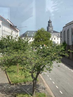 Attraktive 3-Zimmer-Wohnung in Saarbrücken mit Blick auf das Schloss