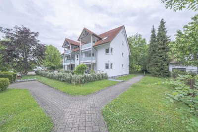 Geschmackvolle 3-Raum-Wohnung mit gehobener Innenausstattung und EBK in Grenzach-Wyhlen, ohne Makler