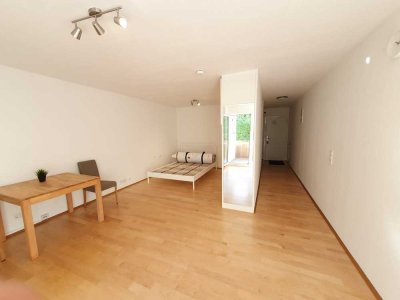 Helles, möbliertes 1-Zimmer-Apartment mit Loggia & Stellplatz | Uni-Kliniken Tal