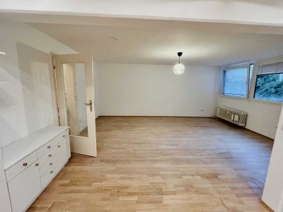 Frisch renovierte 1,5 Zimmerwohnung in bester Lage in Sendling