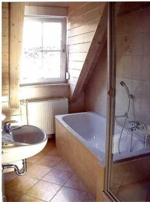 Geschmackvolle 3-Zimmer-Wohnung mit gehobener Innenausstattung mit Balkon in Pfaffenhofen a.d.Ilm
