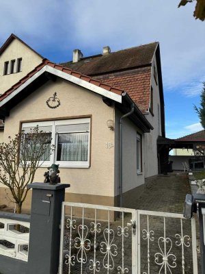 REIHEN-ECKHAUS  mit  Anbau, Terrasse, Garten mit anteiligem Gartenhaus, Garage und PKW-Stellplatz  !