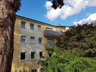 Schöne und modernisierte 1-Raum-Wohnung mit Balkon in Heddesheim