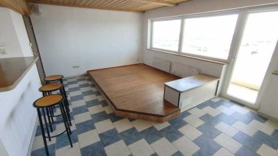 Panorama pur: Gepflegte 3-Zimmer-Wohnung hoch über der Stadt