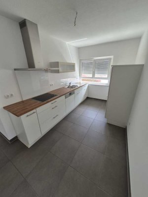 Moderne 3-Zi.-Wohnung mit Garten, Balkon & EBK in BK-Sachsenweiler