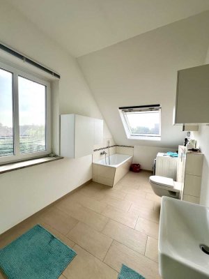 Besonders - Modern & Viel Platz - Hohe Decke - 3 ZI - 83qm