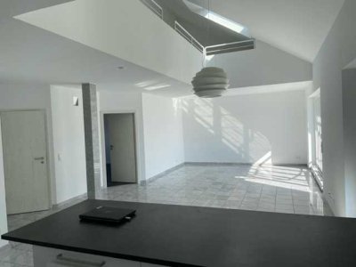 Exclusive 4 1/2 Zimmer Maisonette-Wohnung in Böblingen (Kreis), Böblingen