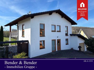 Attraktives, gepflegtes Einfamilienhaus mit Garage und Fernblick nähe Wissen!
