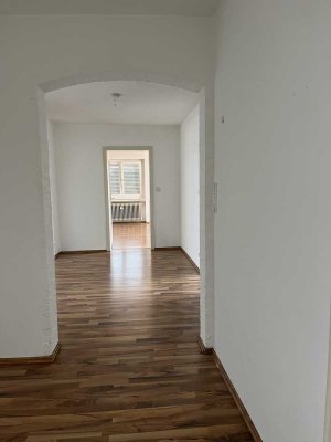 3 Zimmer  DG Wohnung Nähe Nobilia/Bertelsmann