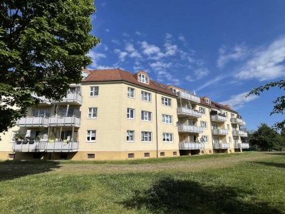 Wohnen in ruhiger, grüner Lage - Attraktive 2-Zi.-DG-Whg. mit großer sonniger Terrasse!