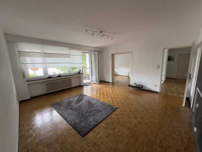 Großzügige helle 4,5-Zimmer-Wohnung mit 2 Balkonen