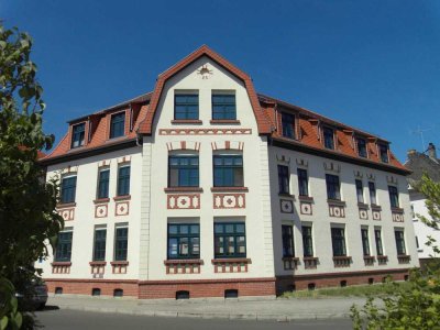 2 Zimmer, Küche und Bad in Miltitz!