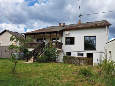 Wunderschönes Einfamilienhaus und EBK im Grünen