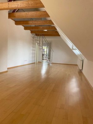 Großzügige, helle Dachwohnung mit offener Galerie in Sonthofen