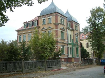 Herrschaftliche 5 Zimmerwohnung im 1. OG mit 2 Balkonen  in historischer Stadtvilla