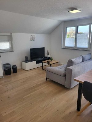 Geschmackvolle 2-Raum-Wohnung mit gehobener Innenausstattung mit Einbauküche in Weissach