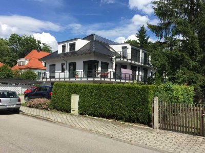 Großzügige 2-Zimmer - Dachwohnung, 82m² mit Loftcharakter und kleiner Dachterrasse!