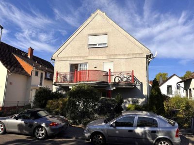 Neu-Isenburg! Selbstnutzung oder Kapitalanlage, 2 Zi.-Whg. mit großem Balkon und Stellplatz.