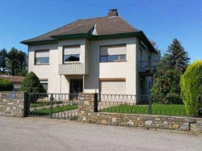 Einfamilienhaus mit Balkon und 1000m2 Garten