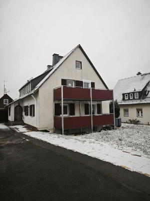 Erstbezug nach Sanierung - 3,5-Zimmer Wohnung mit Balkon in Bad Steben