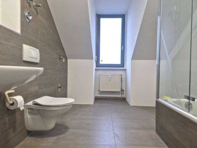 Saniertes Dachgeschoss zum Verlieben!