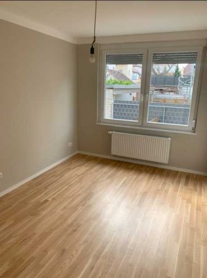 Helles WG Zimmer in  einer 4erWg in Fellbach INKL. WLAN