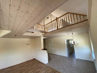 Charmante 3,5-Zimmer Maisonette Wohnung mit EBK, Sauna und Balkon in Kettig mit Blick ins Grüne